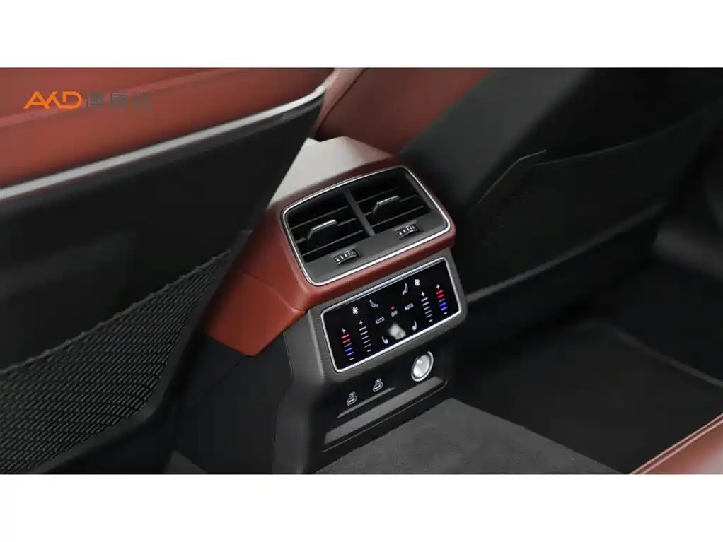Audi A7L 2023 55 TFSI quattro S-line Black Warrior Edition фото 9