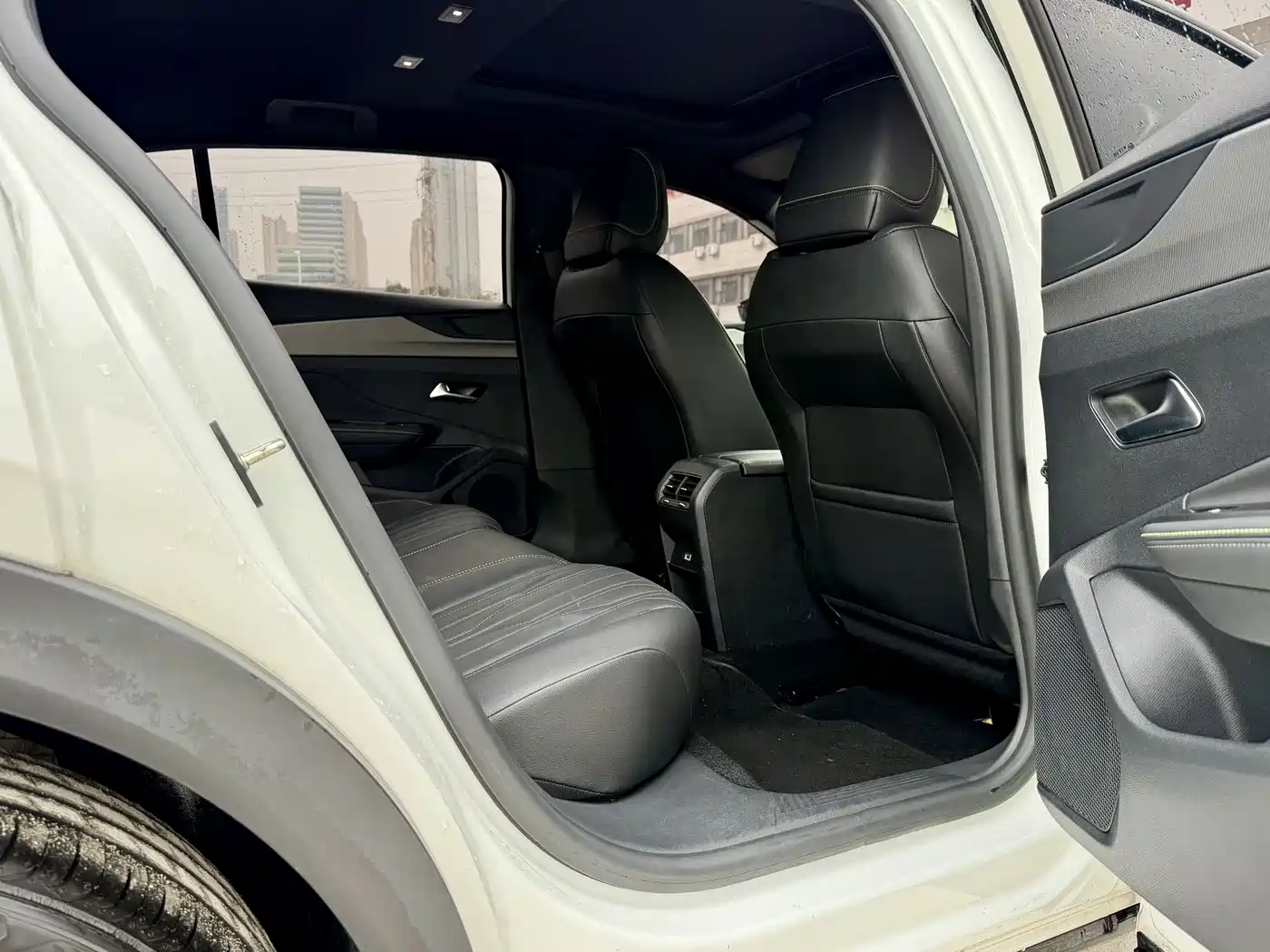 Peugeot 408X 2023 Charm Edition фото 17
