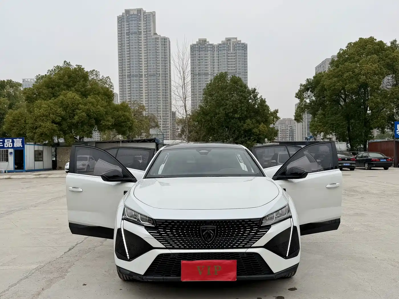 Peugeot 408X 2023 Charm Edition фото 3