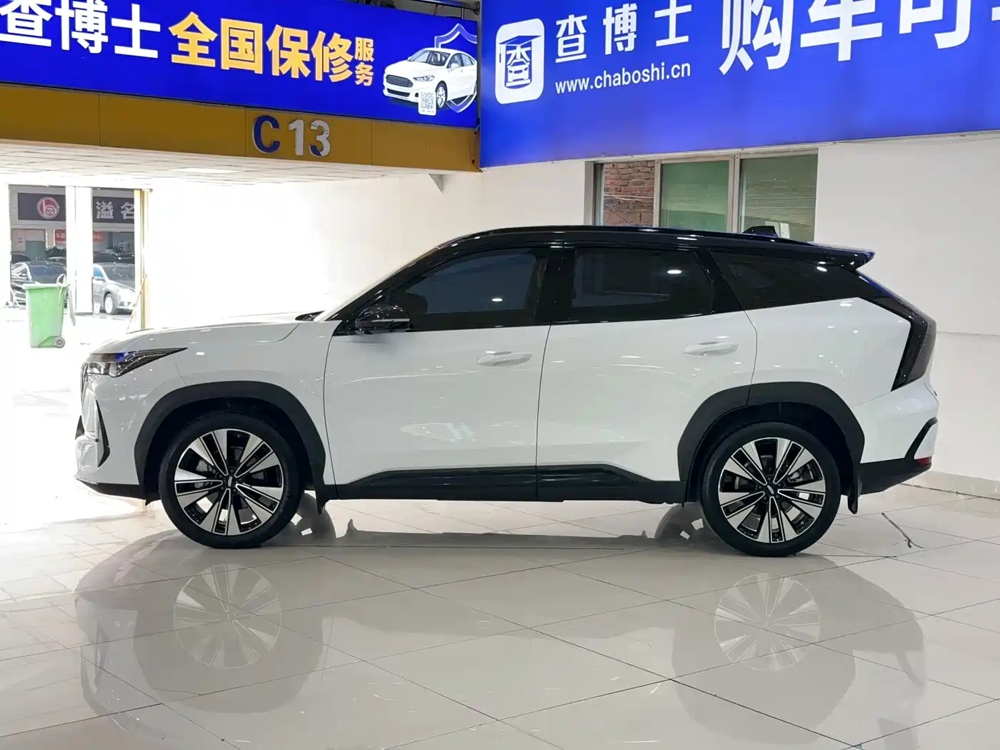 Фото 7 - Geely Boyue L