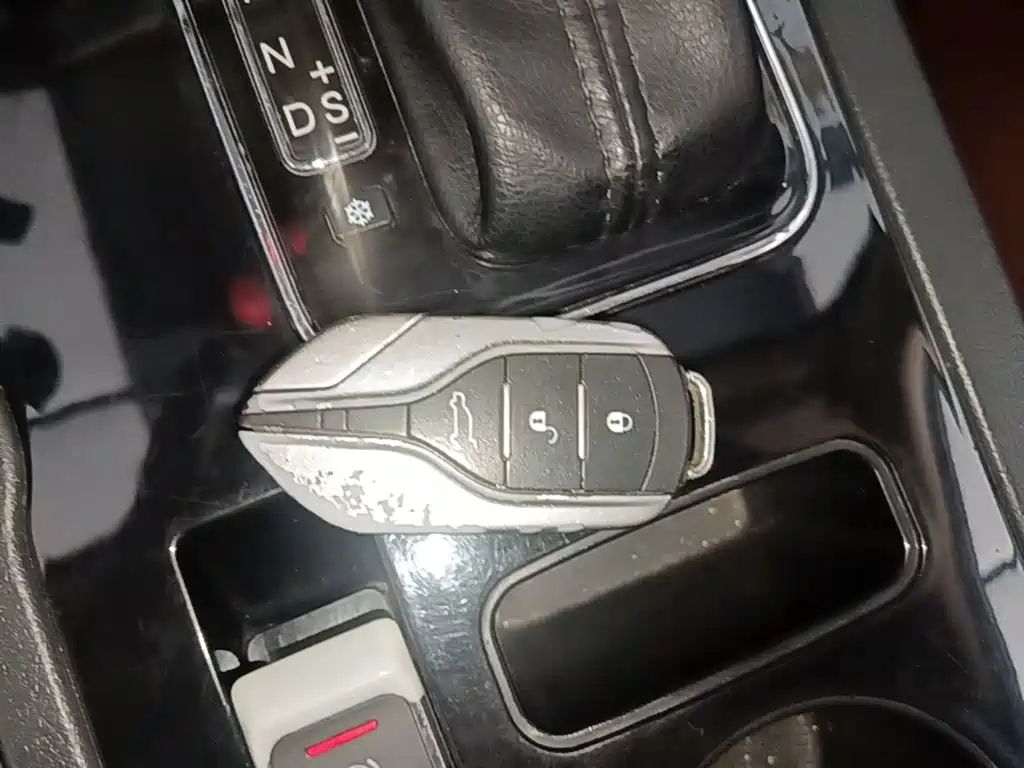 Yema Auto Yema T70 2017 2016 Upgrade 1.8T CVT Flagship