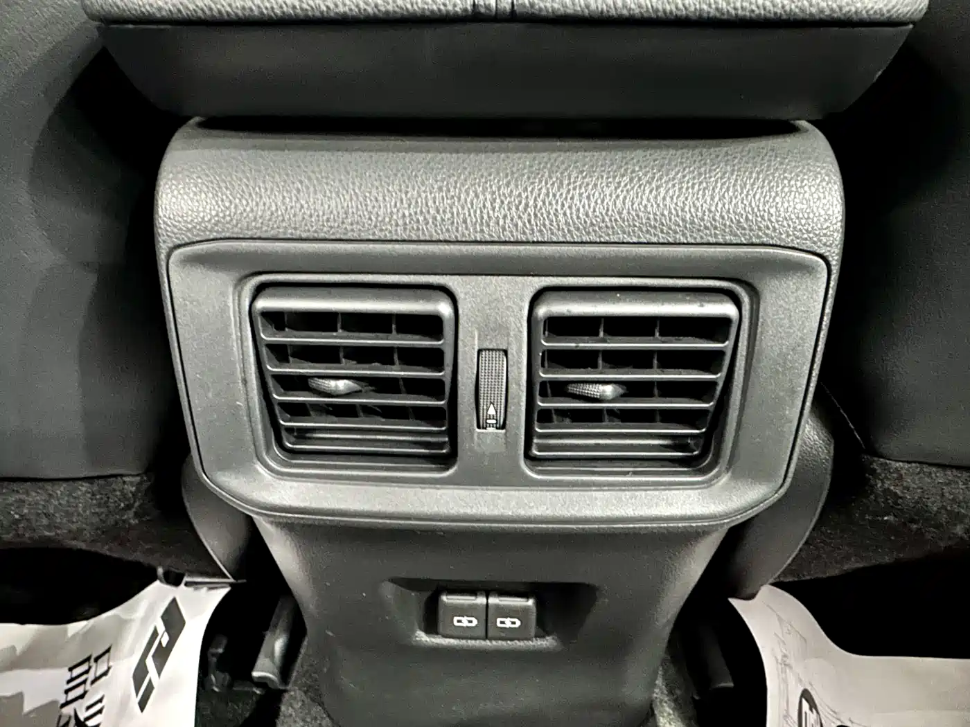 Toyota Wildlander 2023 2.0L CVT AWD Luxury PLUS фото 18