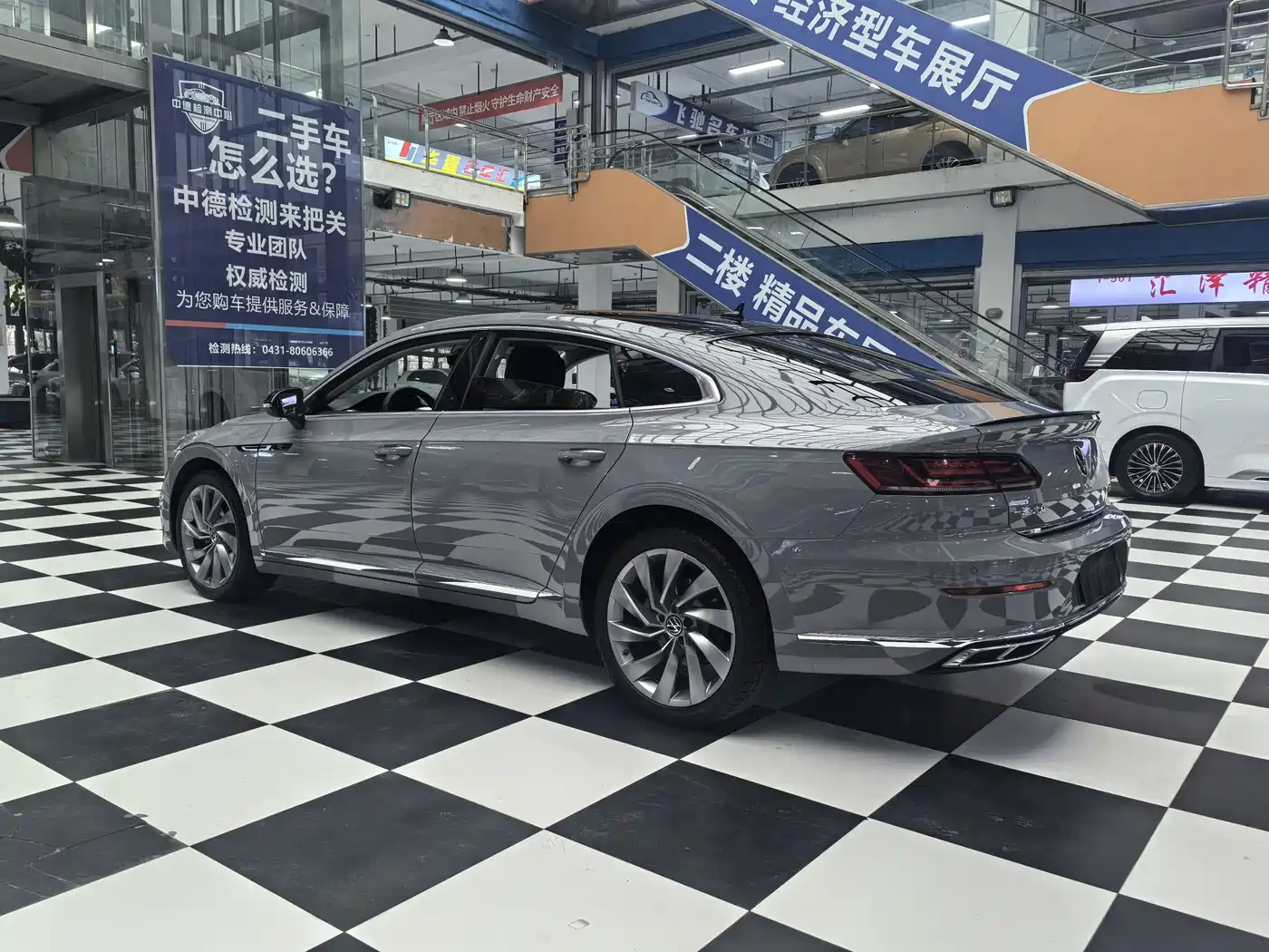Volkswagen FAW-Volkswagen CC 2021 380TSI Eye-catching Edition фото 7