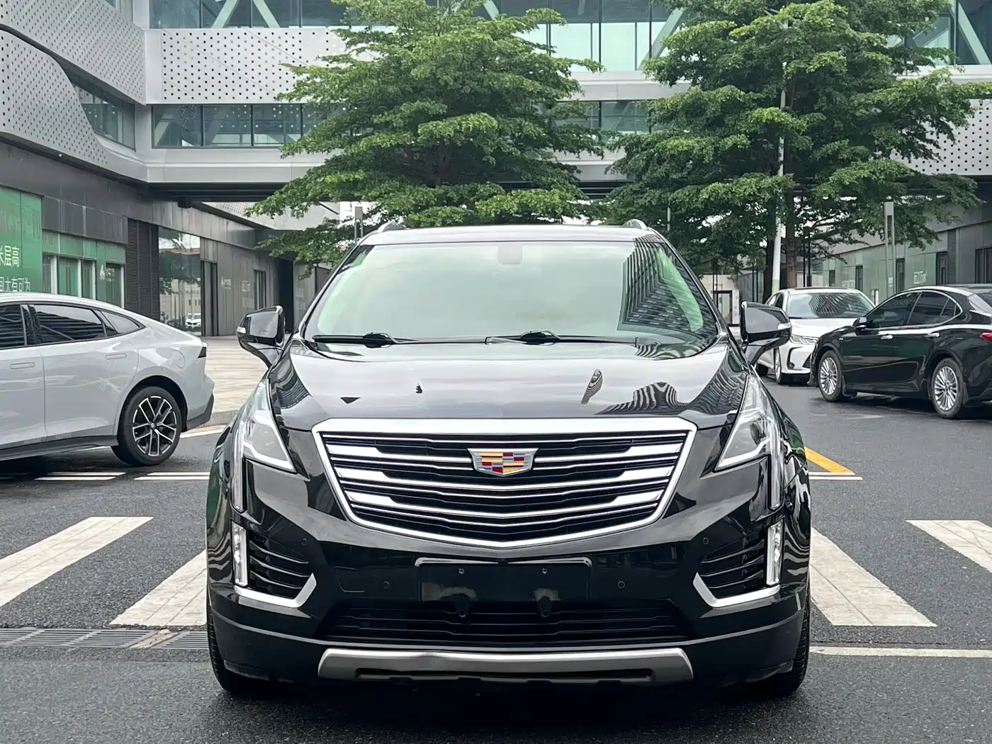 Cadillac XT5 2017 Anniversary Edition 28T 4WD Luxury фото 2