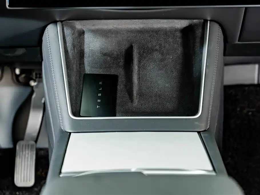 Tesla Model Y 2026 2026 Rear-Wheel Drive