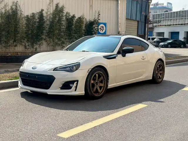 SUBARU BRZ