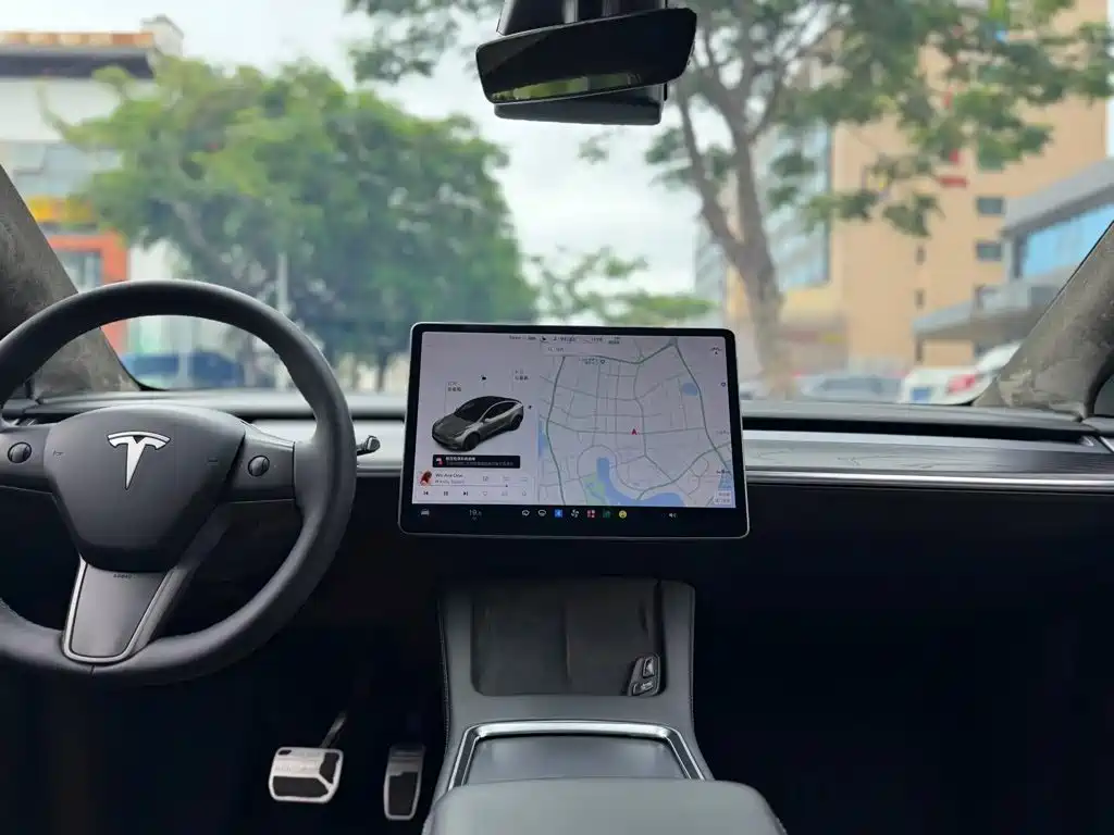 Фото 8 - Tesla Model Y