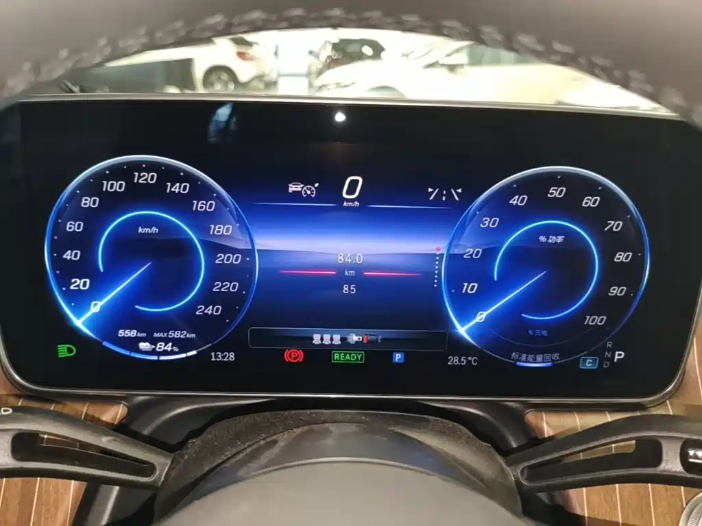 Mercedes-Benz EQE 2025 2025 Model 500 4MATIC Luxury Edition