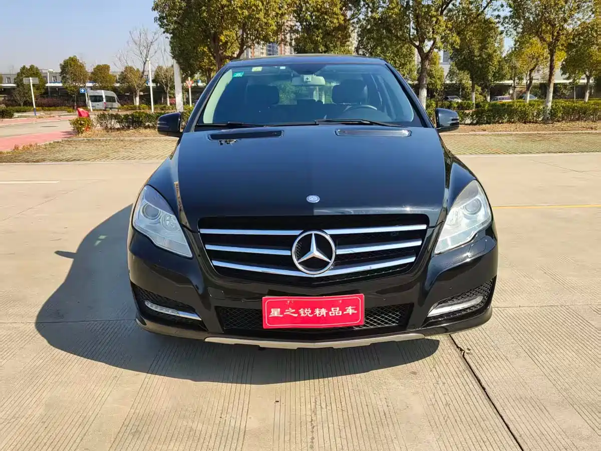 Mercedes-Benz R-Class 2017 R 320 4MATIC Luxury Collector's Edition фото 2