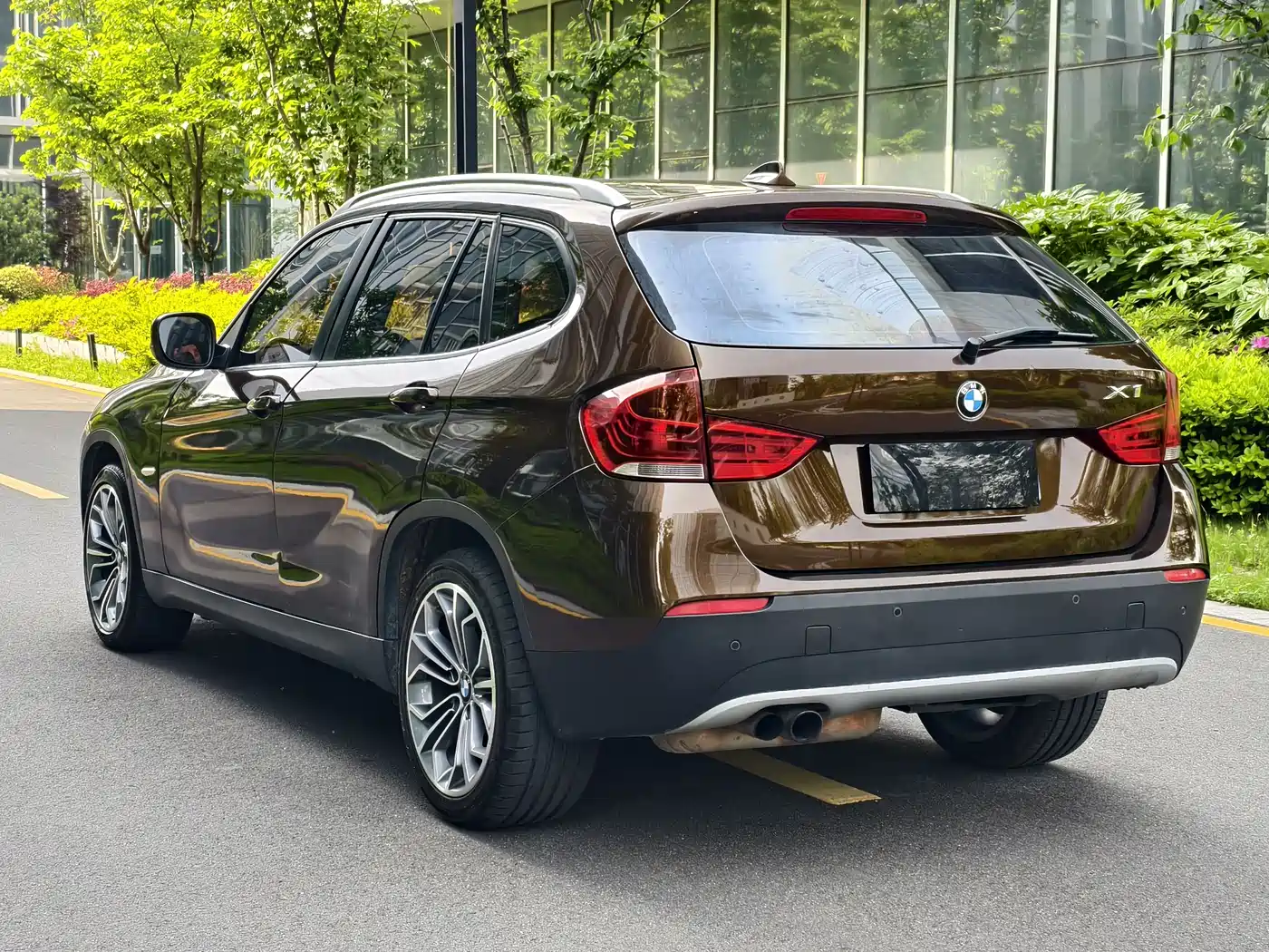 BMW X1 (Import) 2012 Model xDrive28i фото 10