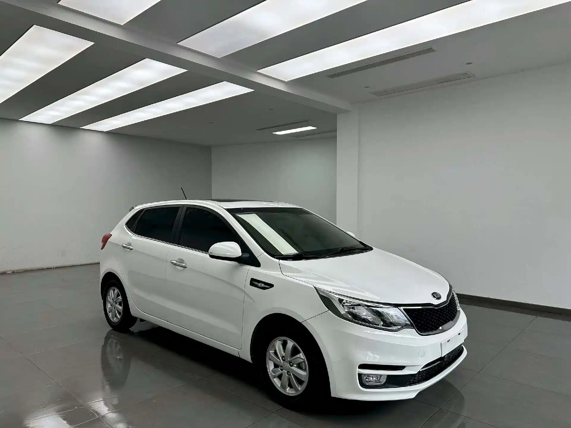 Фото 3 - Kia K2