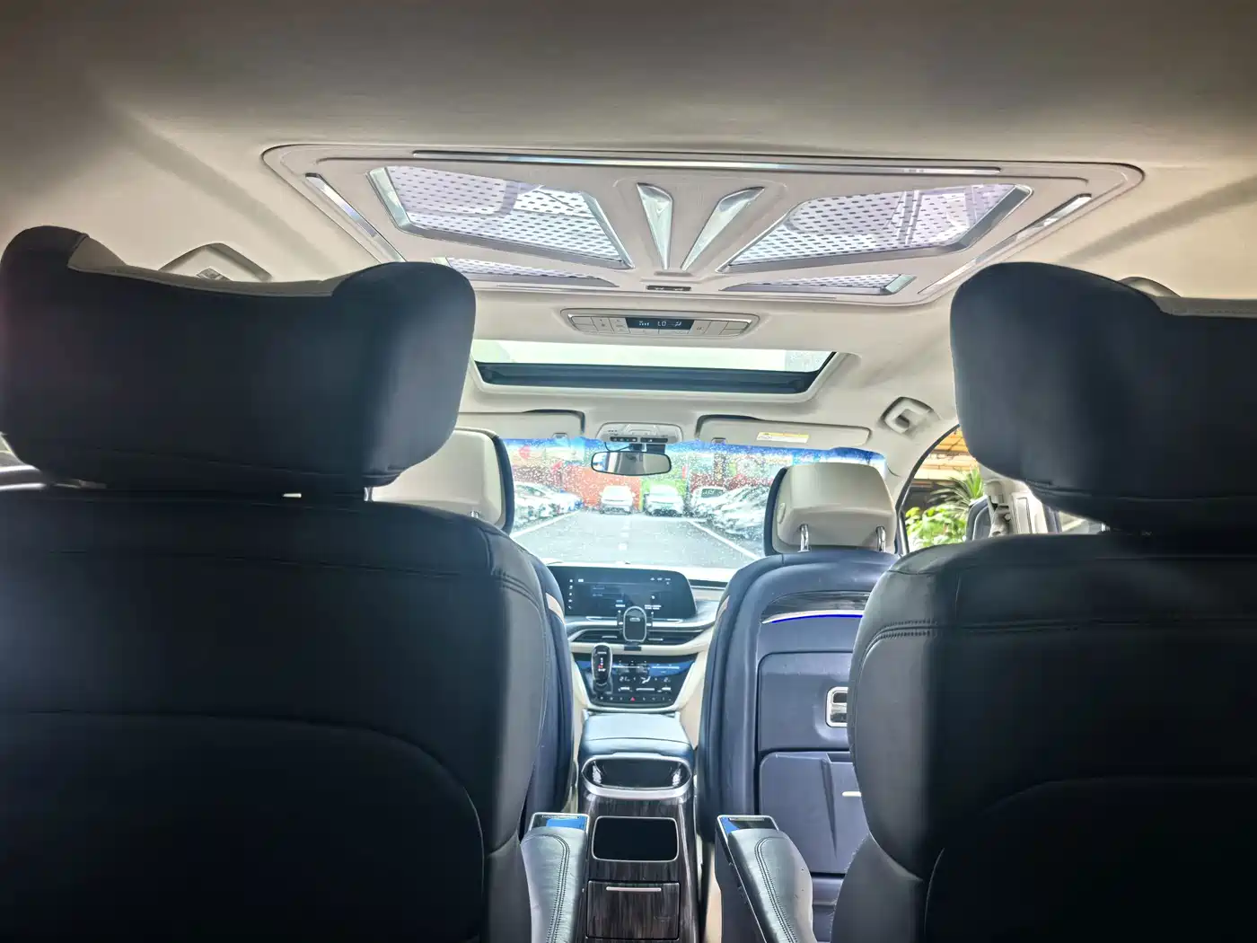 Фото 16 - Buick GL8