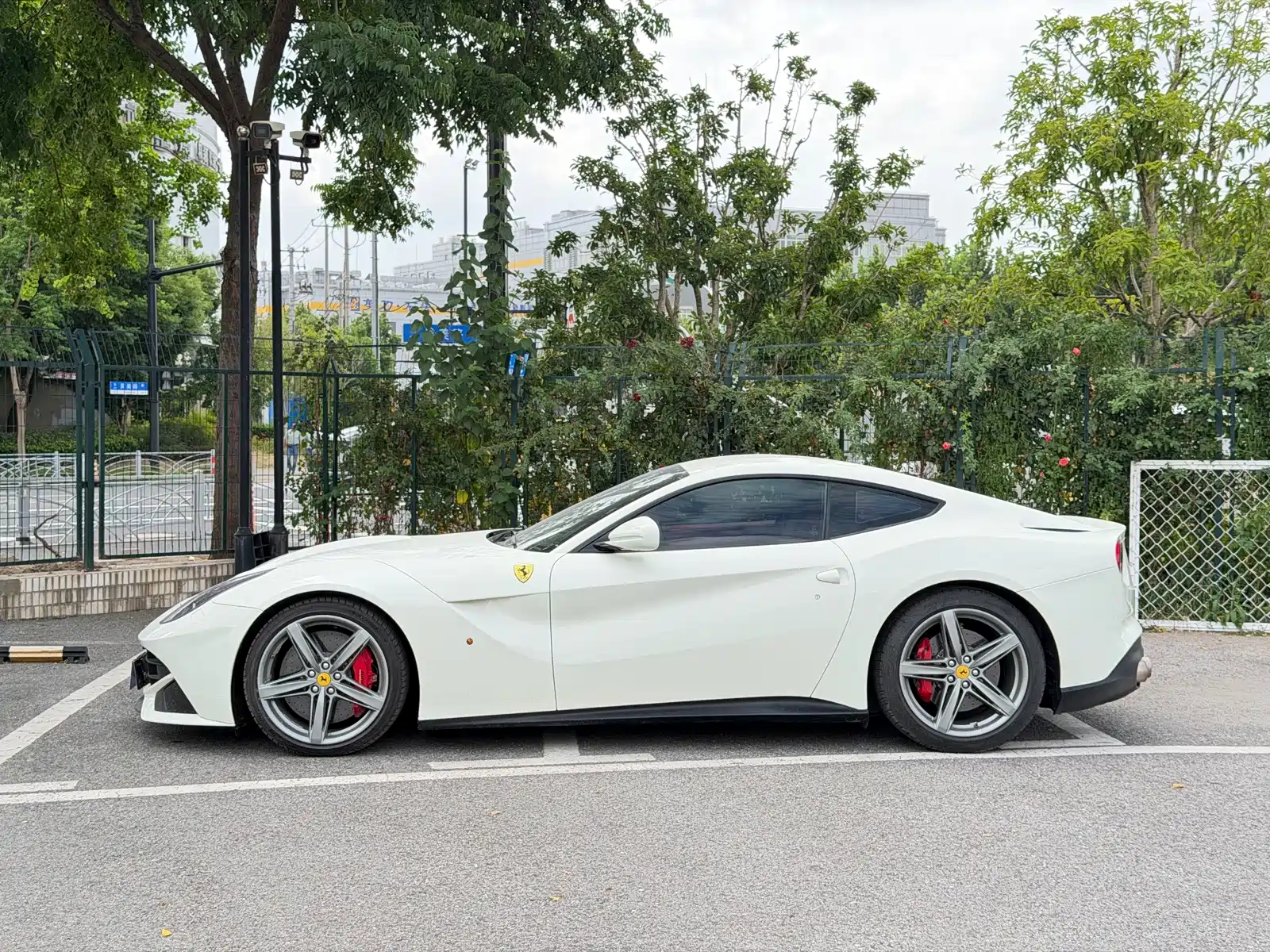 Фото 7 - Ferrari F12berlinetta