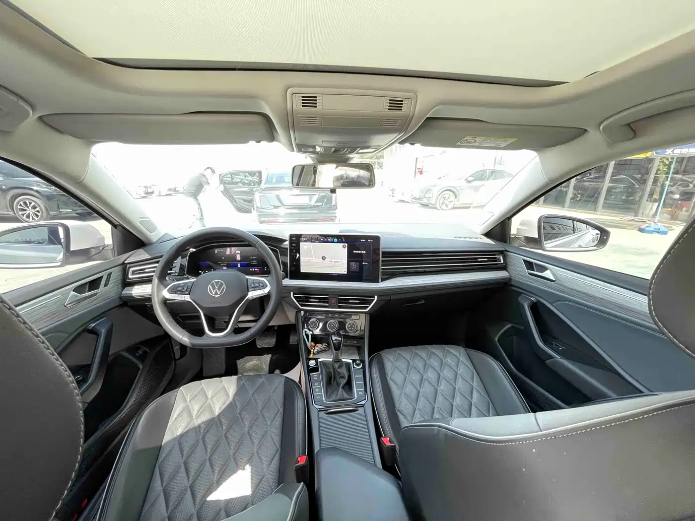 Volkswagen Sagitar 2025 300TSI DSG Surpass Edition фото 5