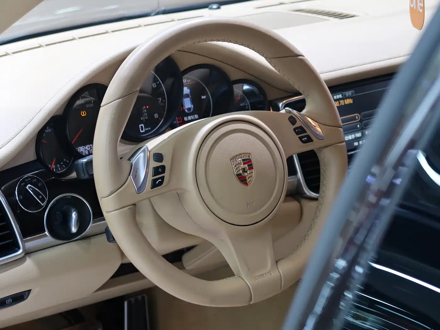 Porsche Panamera 2014 Panamera 3.0T фото 4