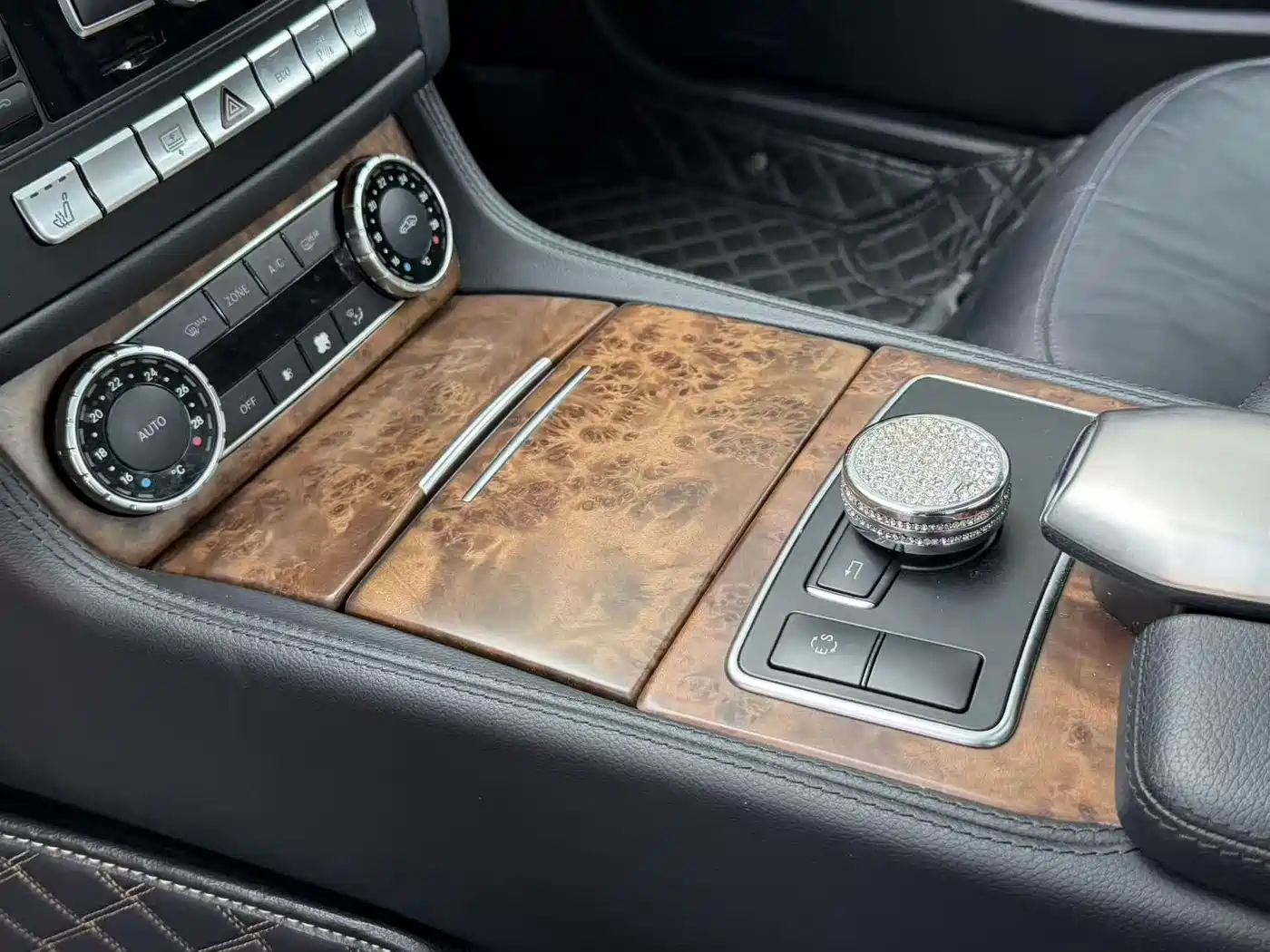 Mercedes-Benz CLS 2012 CLS 300 CGI фото 13