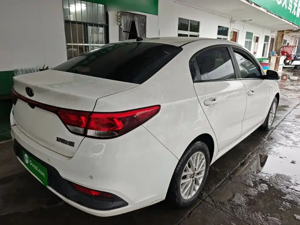 Kia K2 2018 2017 Sedan 1.4L AT GLS