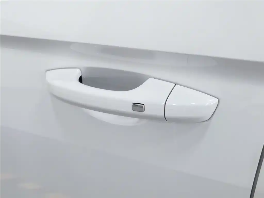 GEELY AUTOMOBILE EMGRAND