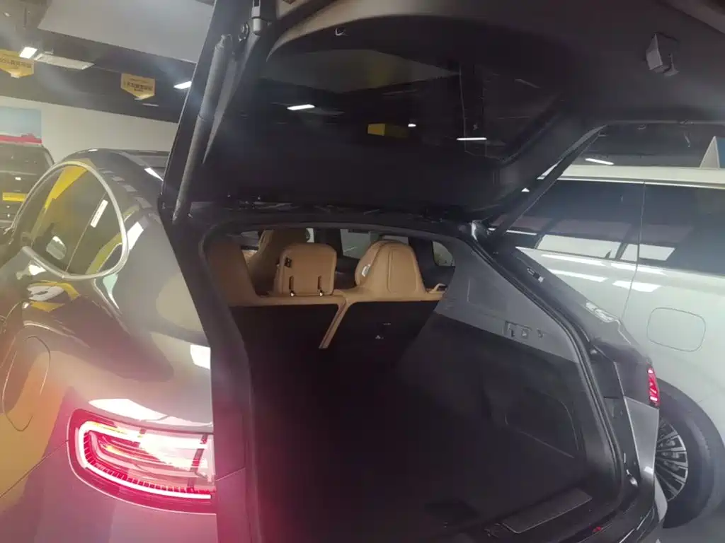 Zhijie Luxeed R7 2025 2026 Range Extender Ultra