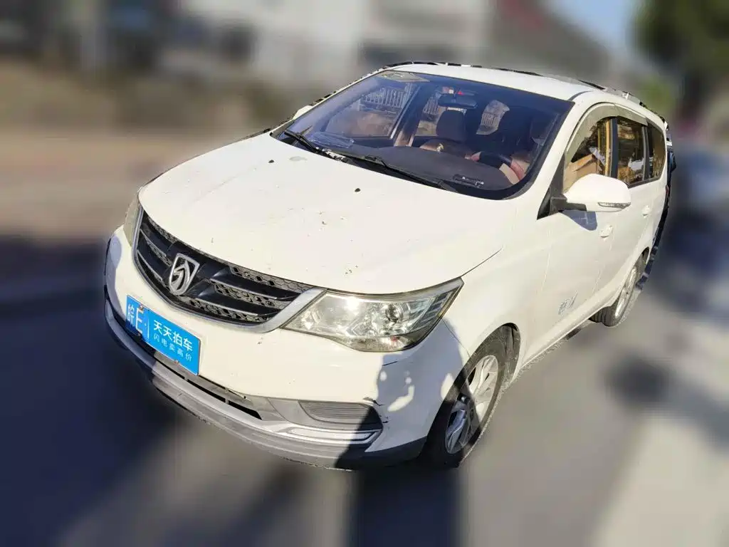 Фото 1 - Baojun 730