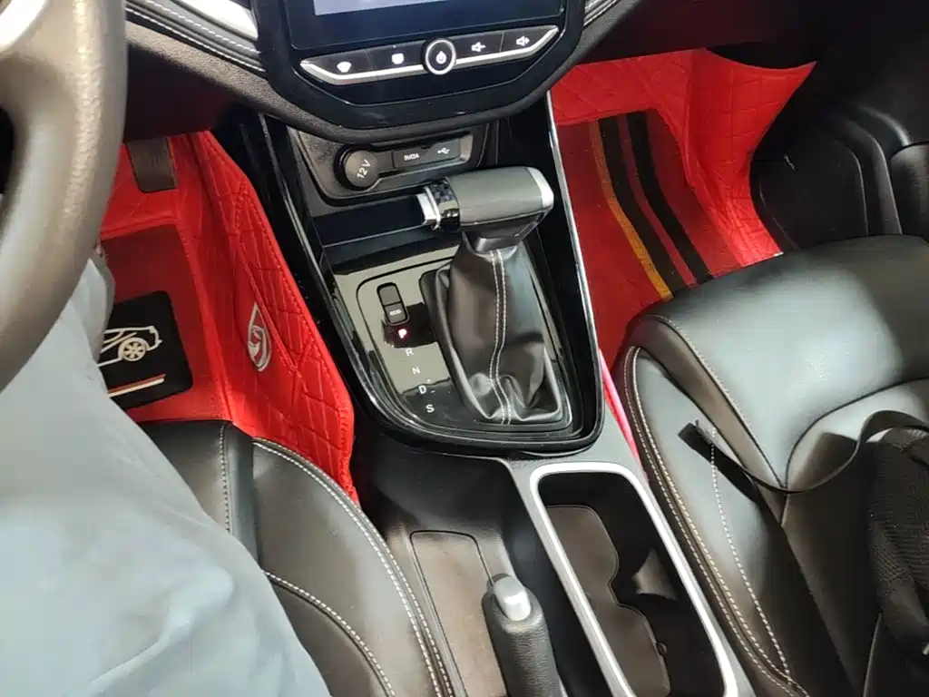 Baojun 530 2021 2021 Global Car Anniversary Edition 1.5T CVT Luxury 5-Seater