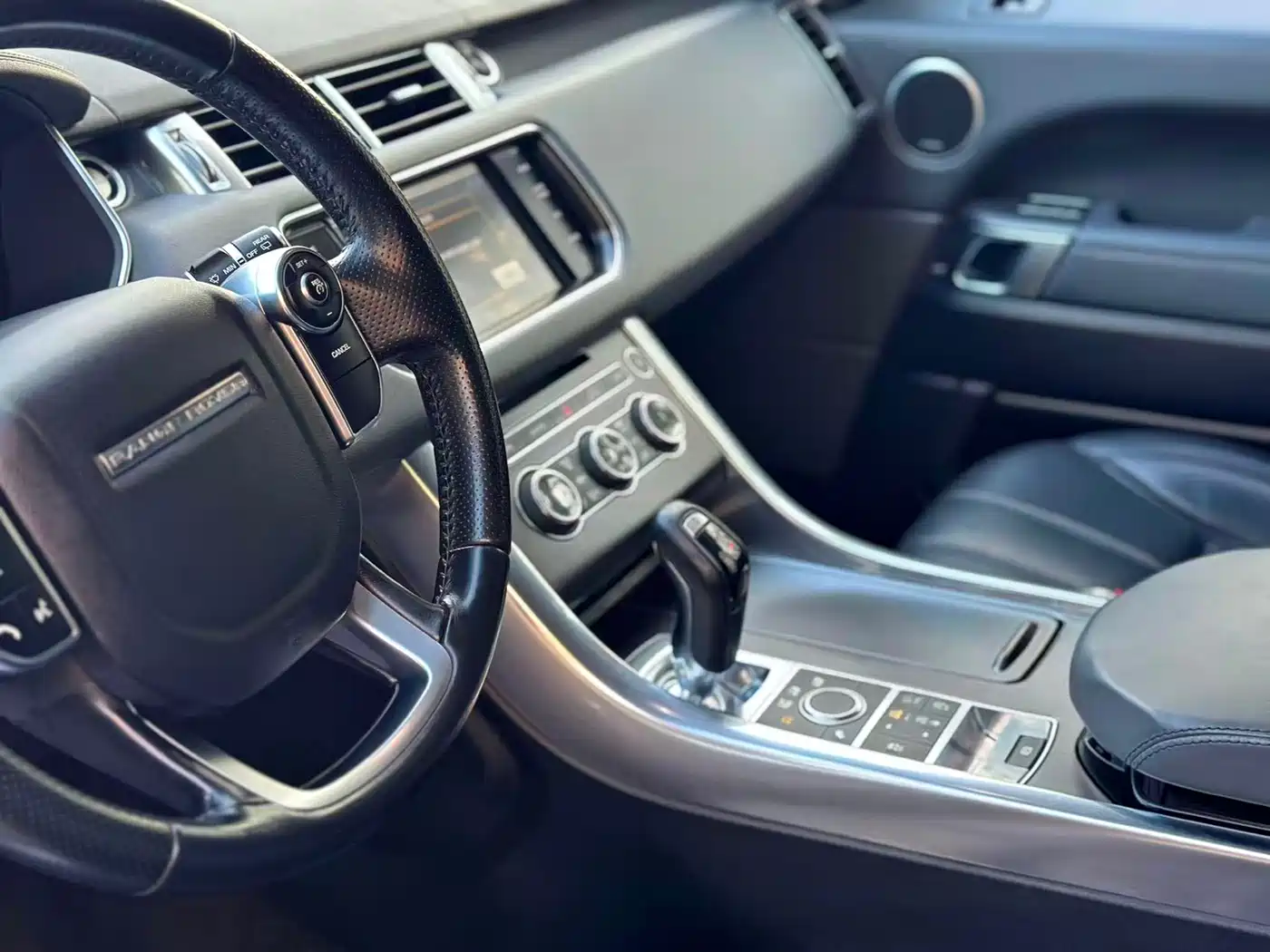 Land Rover Range Rover Sport 2014 3.0 SC V6 HSE фото 6