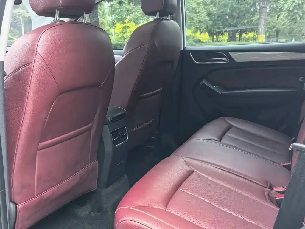 Roewe RX5 2016 2016 30T 4WD Automatic Internet Premium Edition