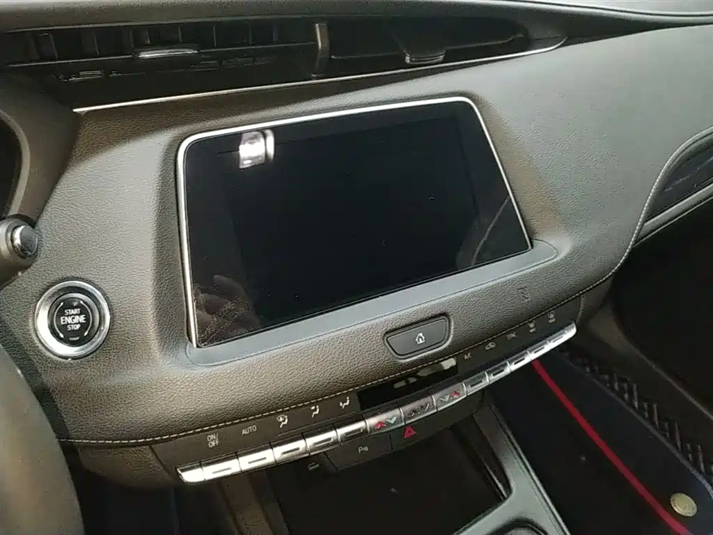 Cadillac XT4 2021 28T FWD Technology Edition фото 13
