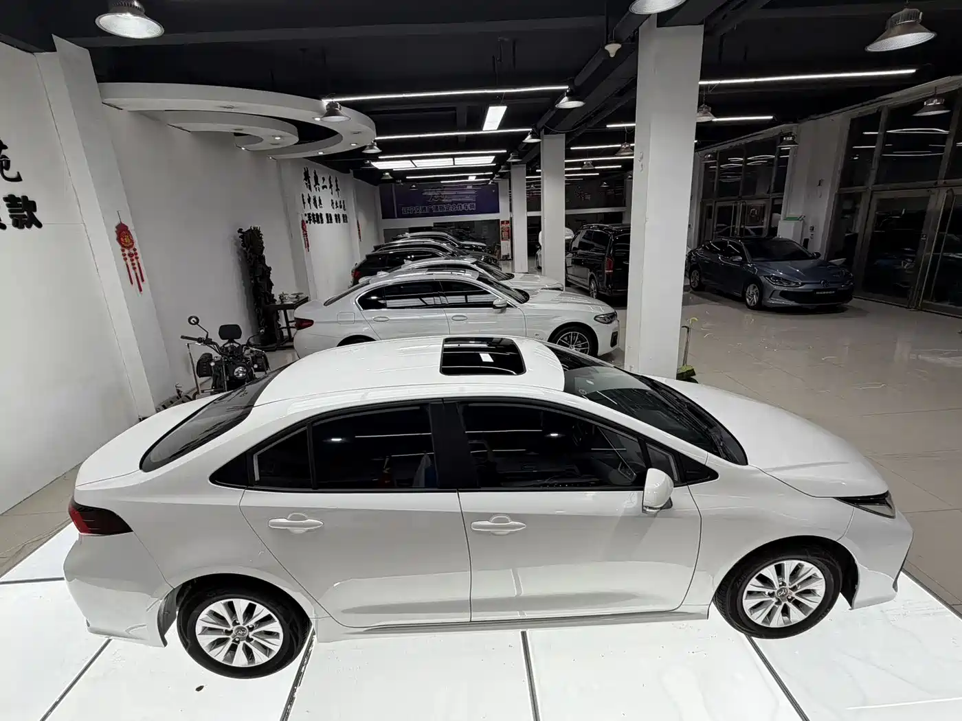 Toyota Corolla 2021 TNGA 1.5L CVT Elite Edition фото 8
