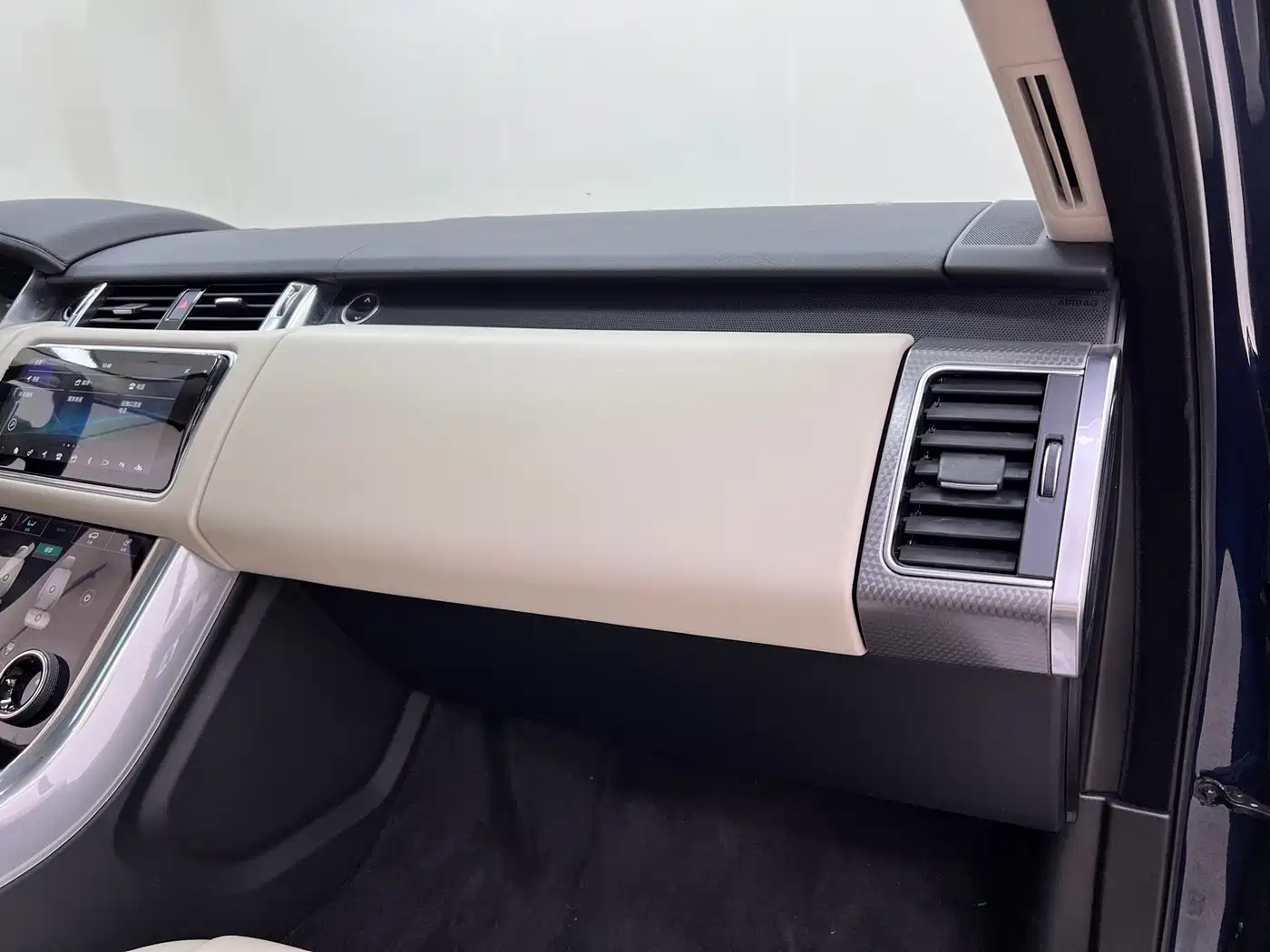 Фото 23 - Land Rover Range Rover Sport