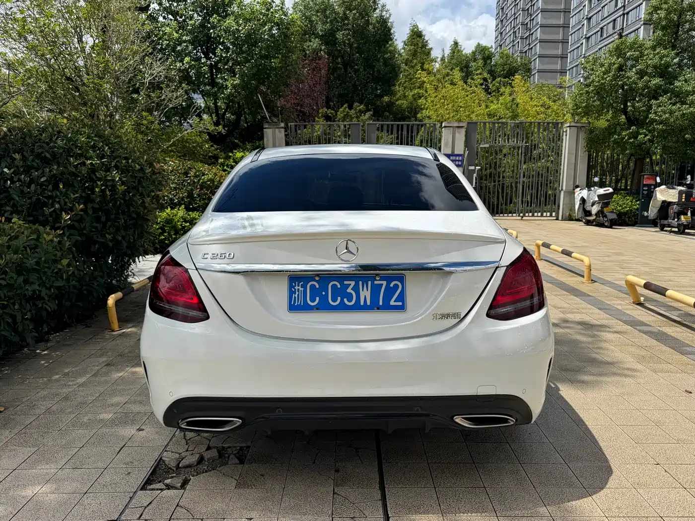 Photo 4 - Mercedes-Benz C-Class