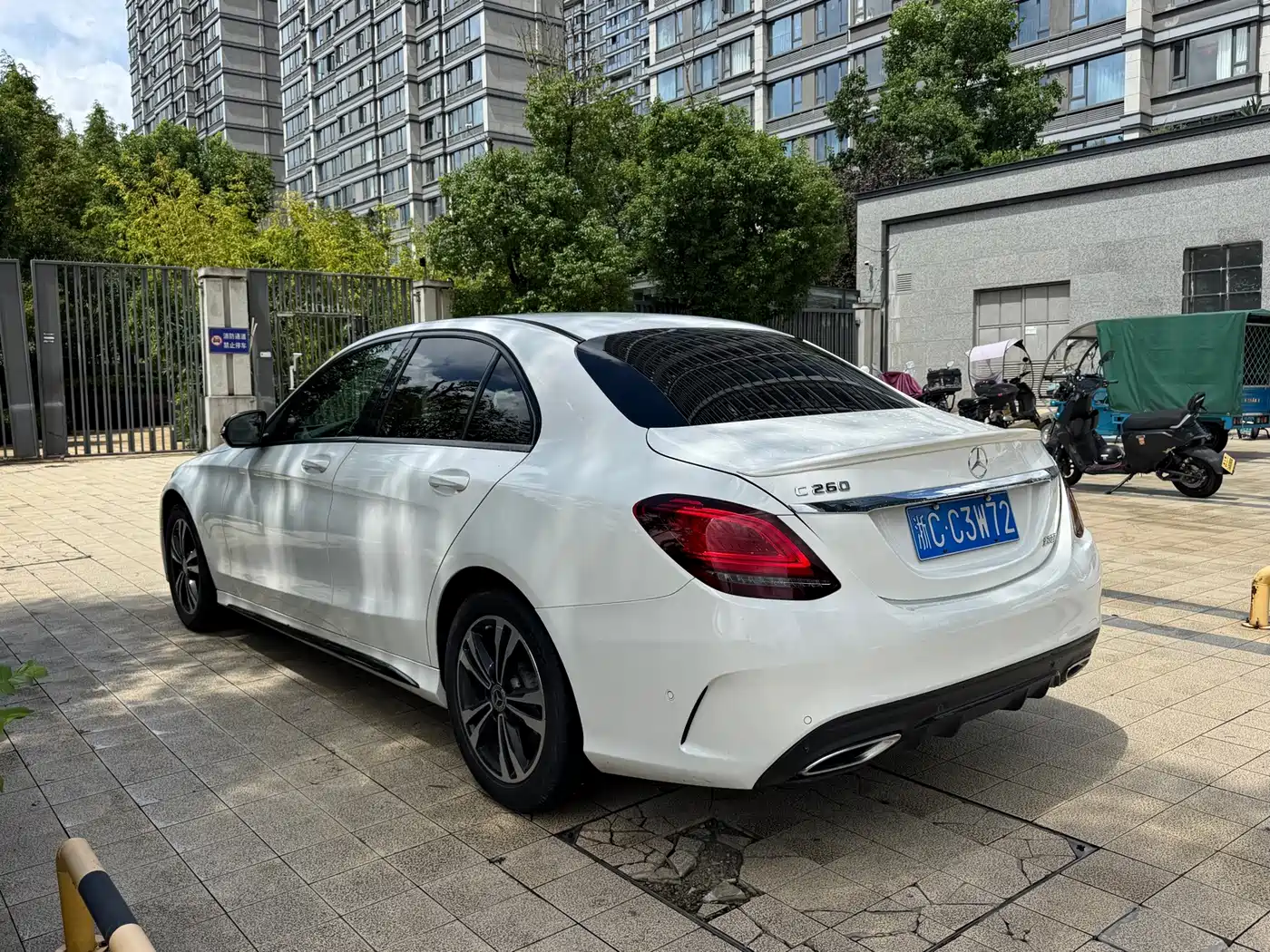 Photo 5 - Mercedes-Benz C-Class