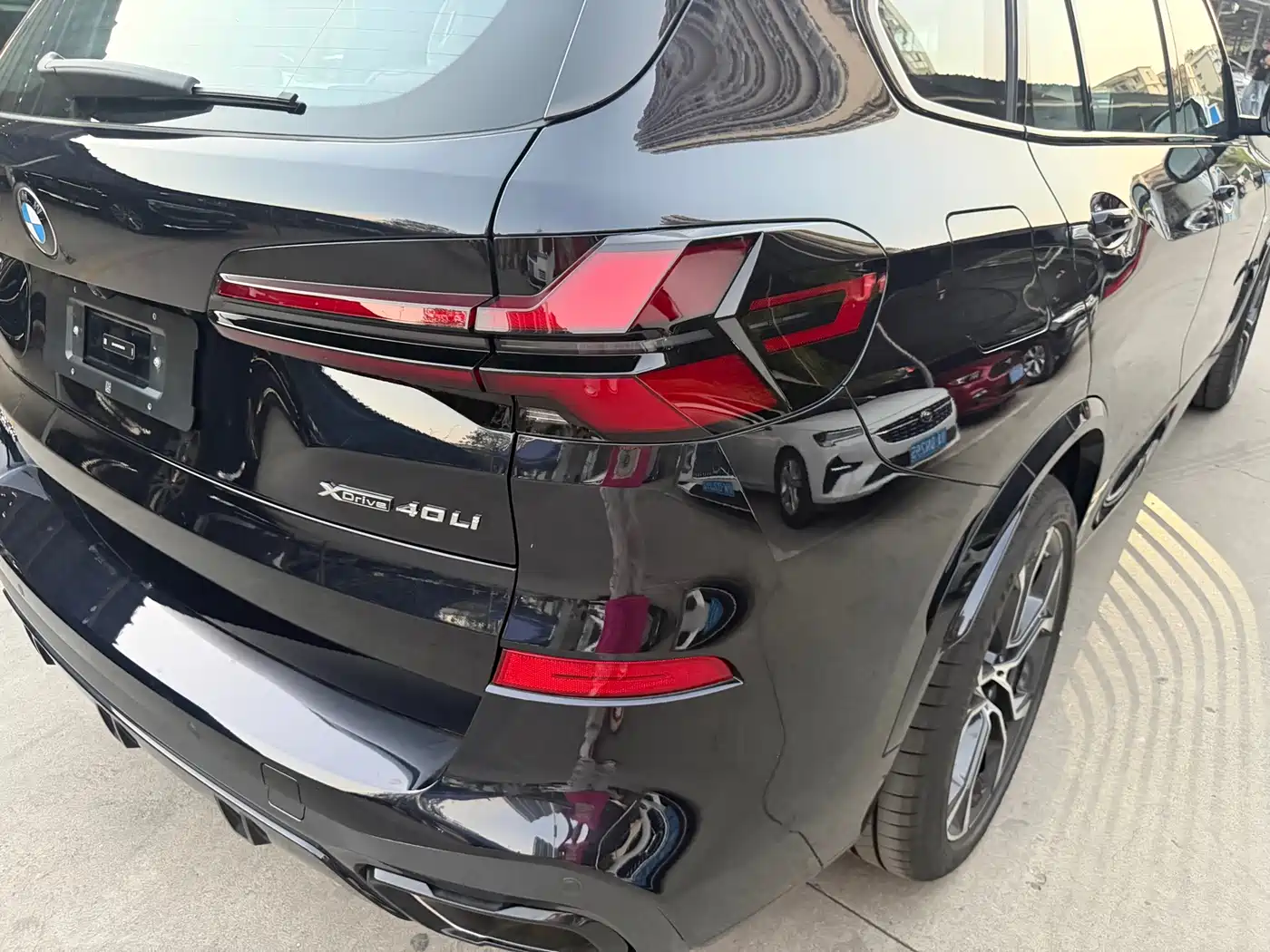 BMW X5 2026 2026 xDrive 40Li M Sport Night Edition Package