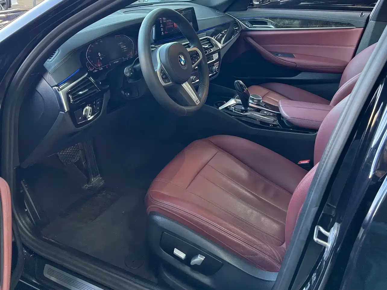 BMW 5 Series 2020 530Li Leading M Sport Package фото 4