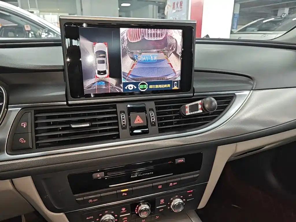 Фото 13 - Audi A6L