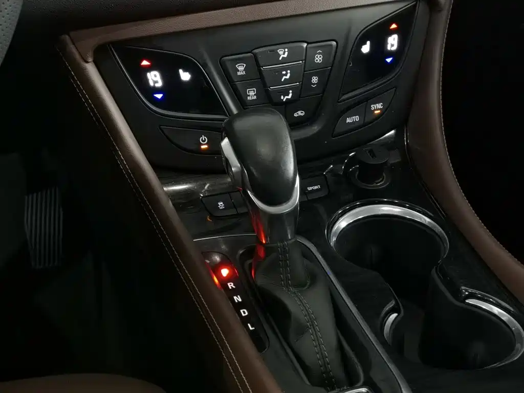 Фото 13 - Buick Envision Plus