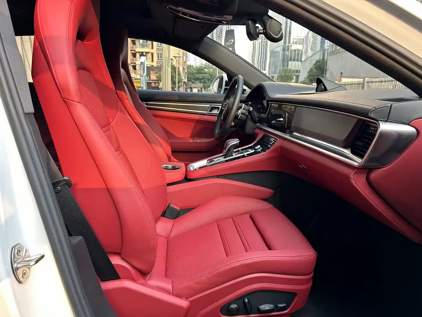 Porsche Panamera, миниатюра 11