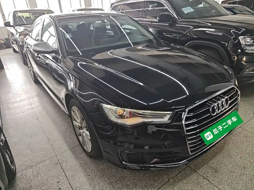 Фото 4 - Audi A6L