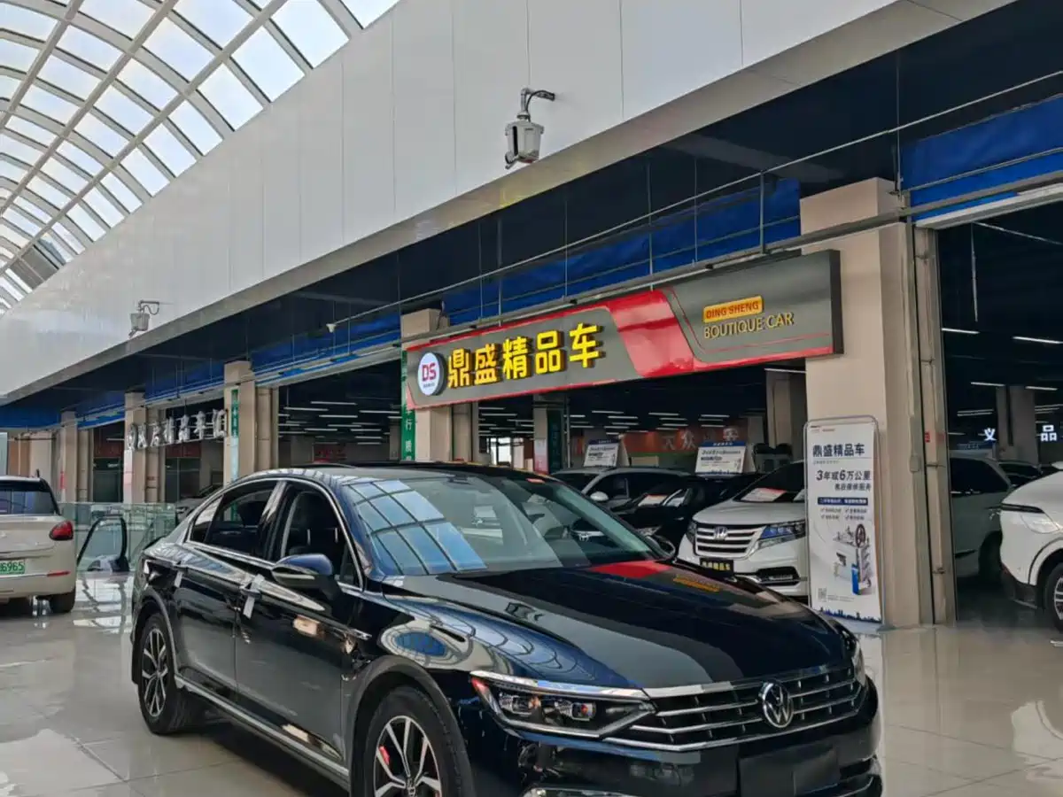 Volkswagen Magotan 2020 330TSI DSG Leading фото 3