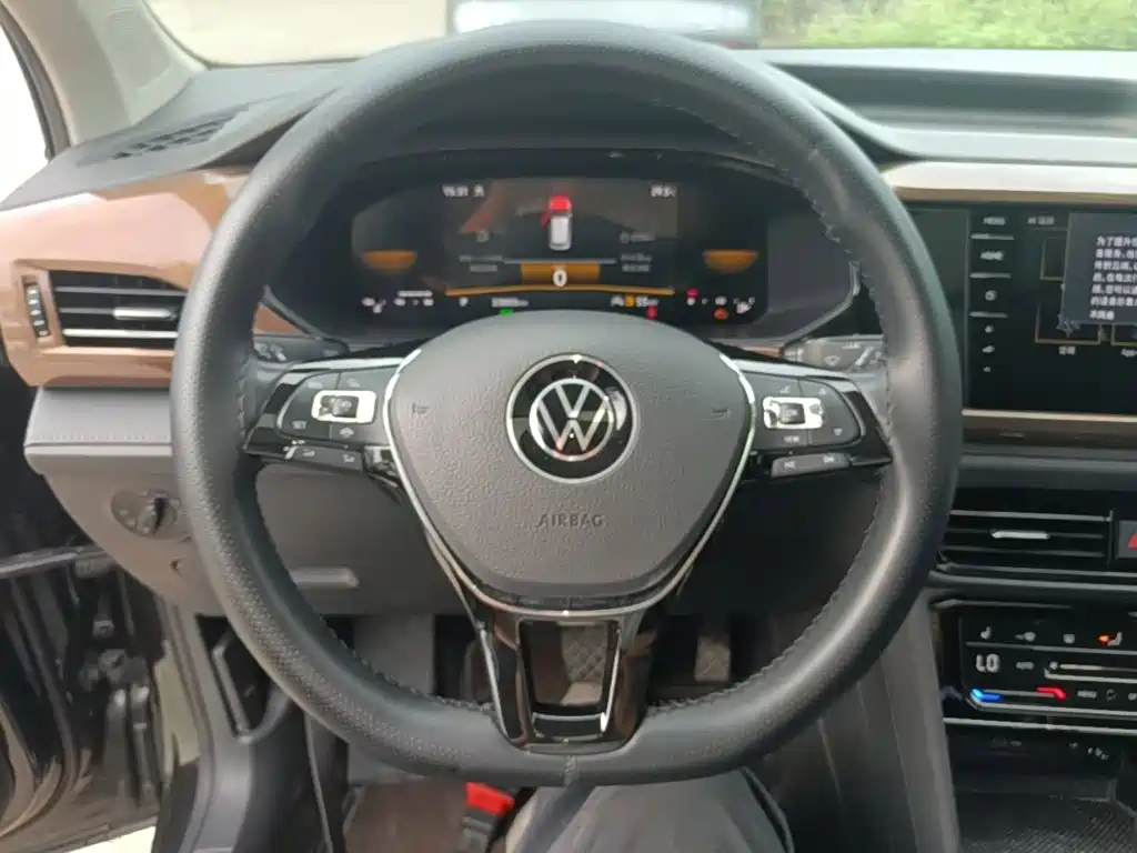 Volkswagen Tharu, миниатюра 11