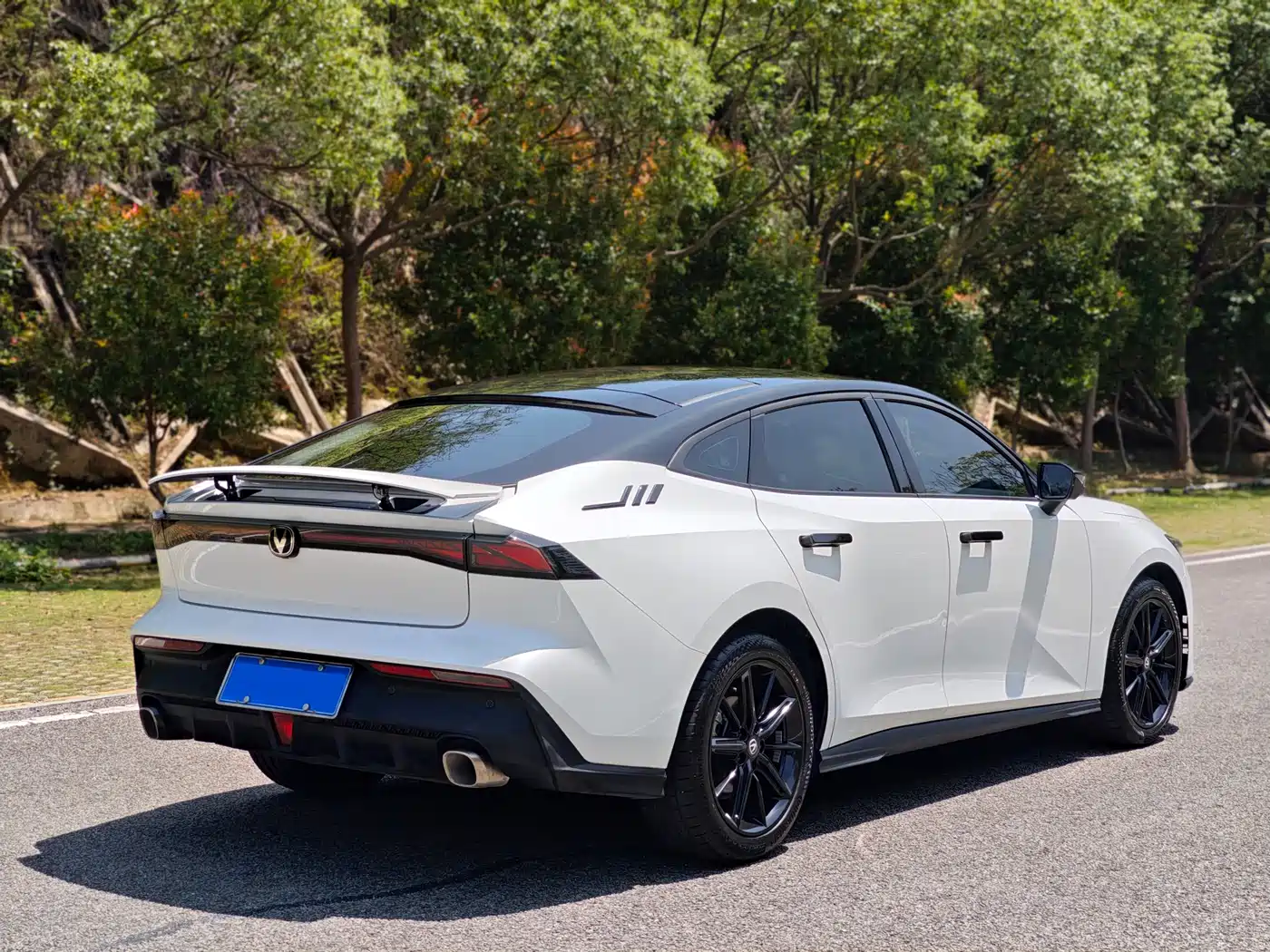 CHANGAN UNI-V