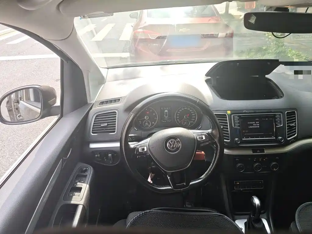 Фото 3 - Volkswagen Sharan