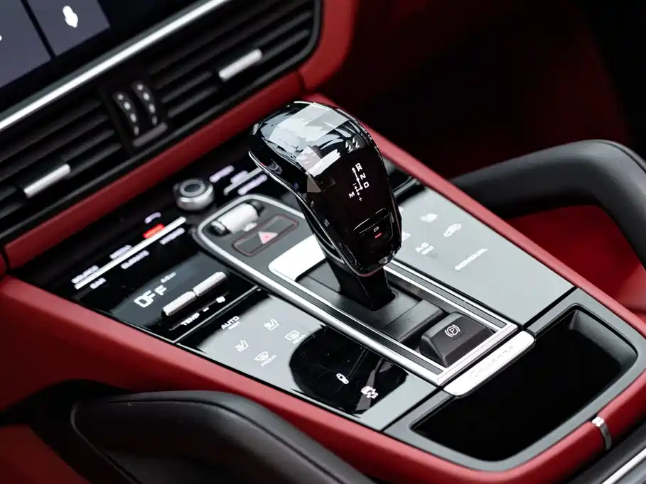 PORSCHE CAYENNE NEW ENERGY