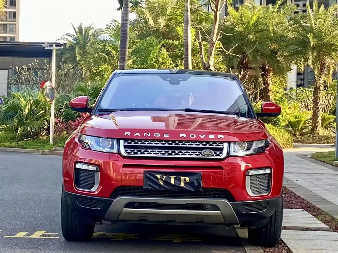 Land Rover Range Rover Evoque 2017 2.0T British Style Edition фото 11