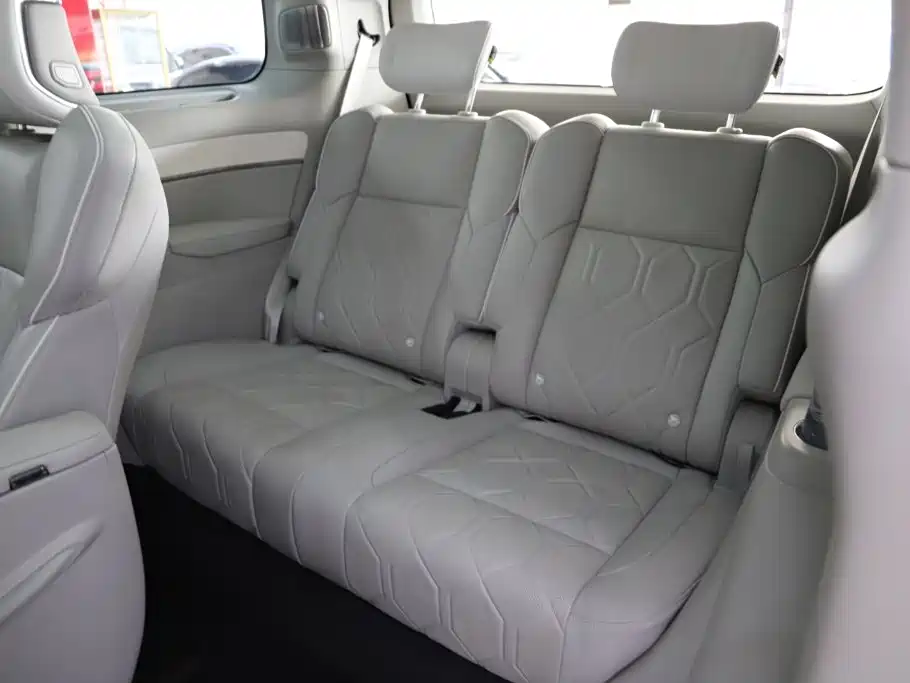 Volvo EM90 2024 2025 Ultra Six-Seater