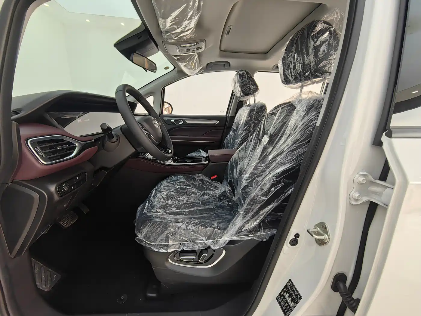 GAC Trumpchi Trumpchi M6 2025 Basic Model фото 7