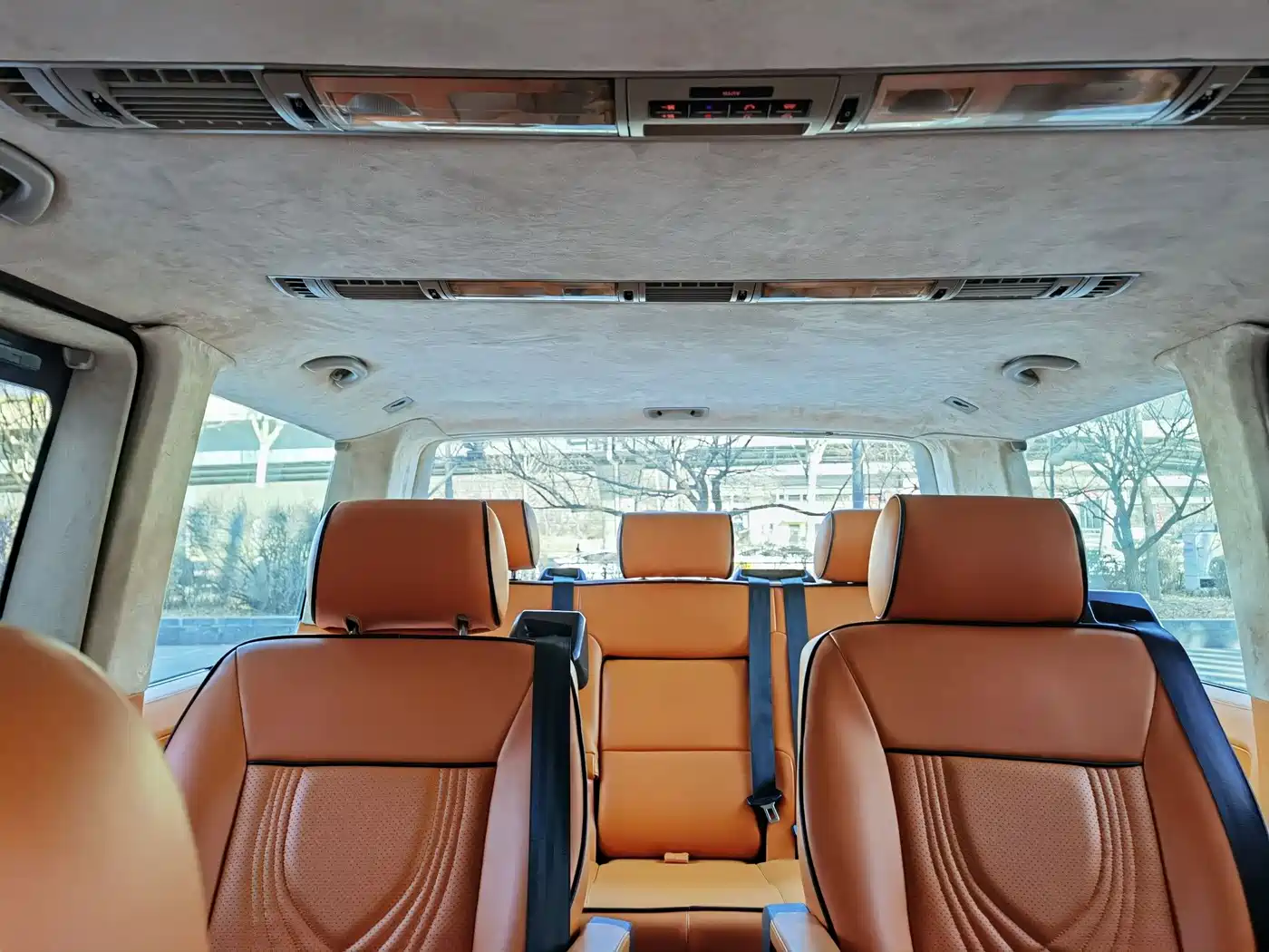 Volkswagen Multivan 2012 2.0TSI 2WD Business Edition фото 11