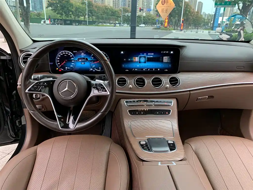 Mercedes-Benz E-Class 2023 E 300 L Fashion фото 20