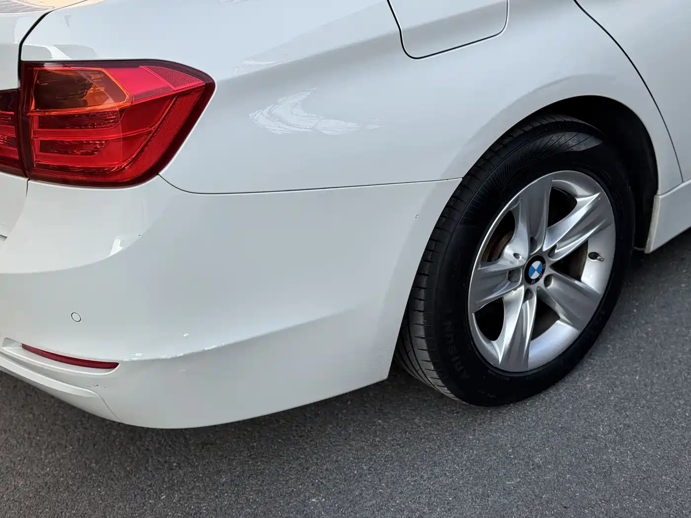 BMW 3 Series 2015 316i Progressive фото 15