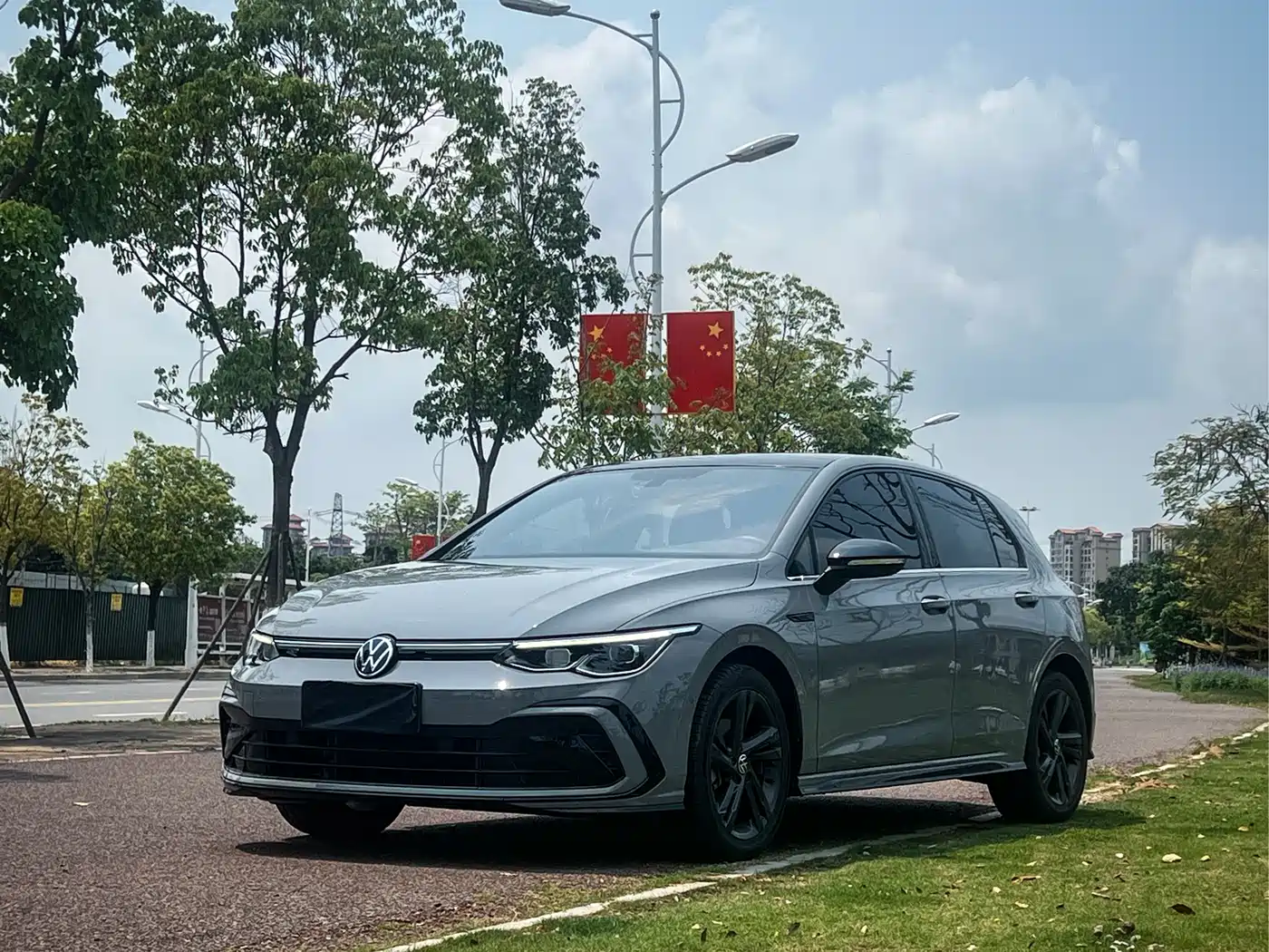 Volkswagen Golf 2023 Model 280TSI DSG R-Line